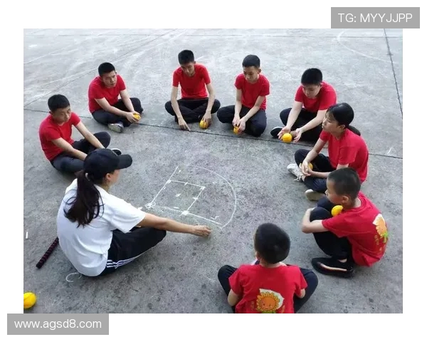 以足球拼搏精神激励人生奋勇向前追逐梦想的励志箴言